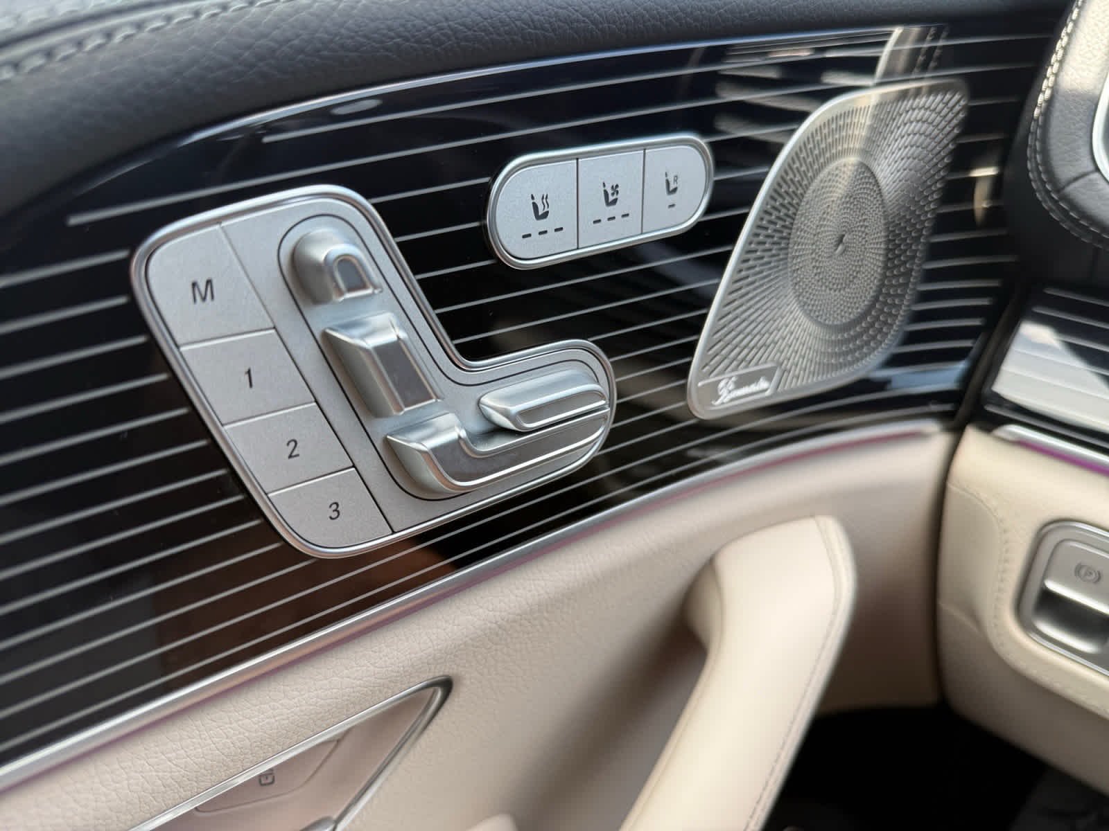 New 2026 Cirrus Silver Metallic Mercedes-Benz AMG® GLE 53 image 28