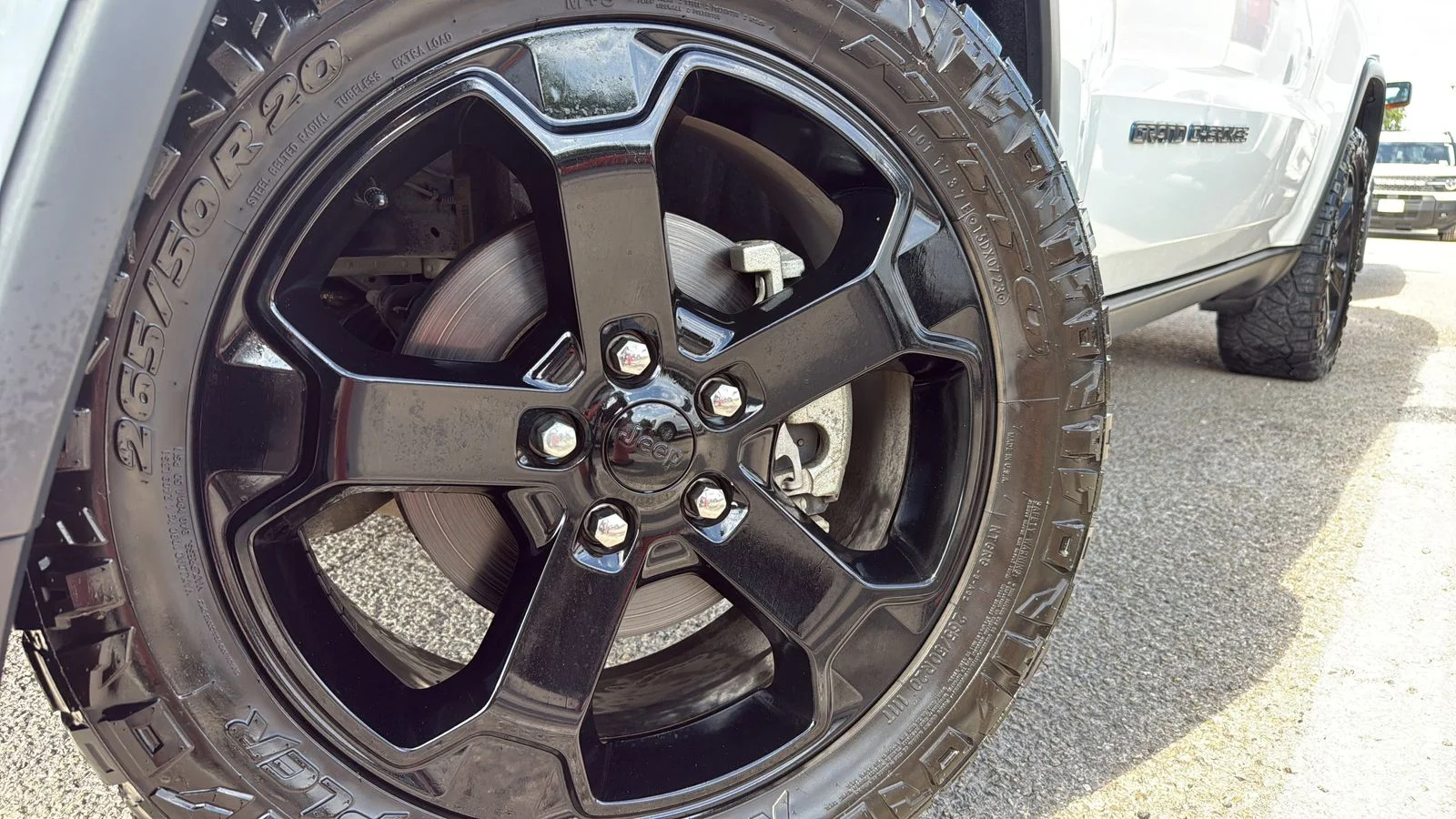 Used 2019 White Jeep Upland Edition image 30