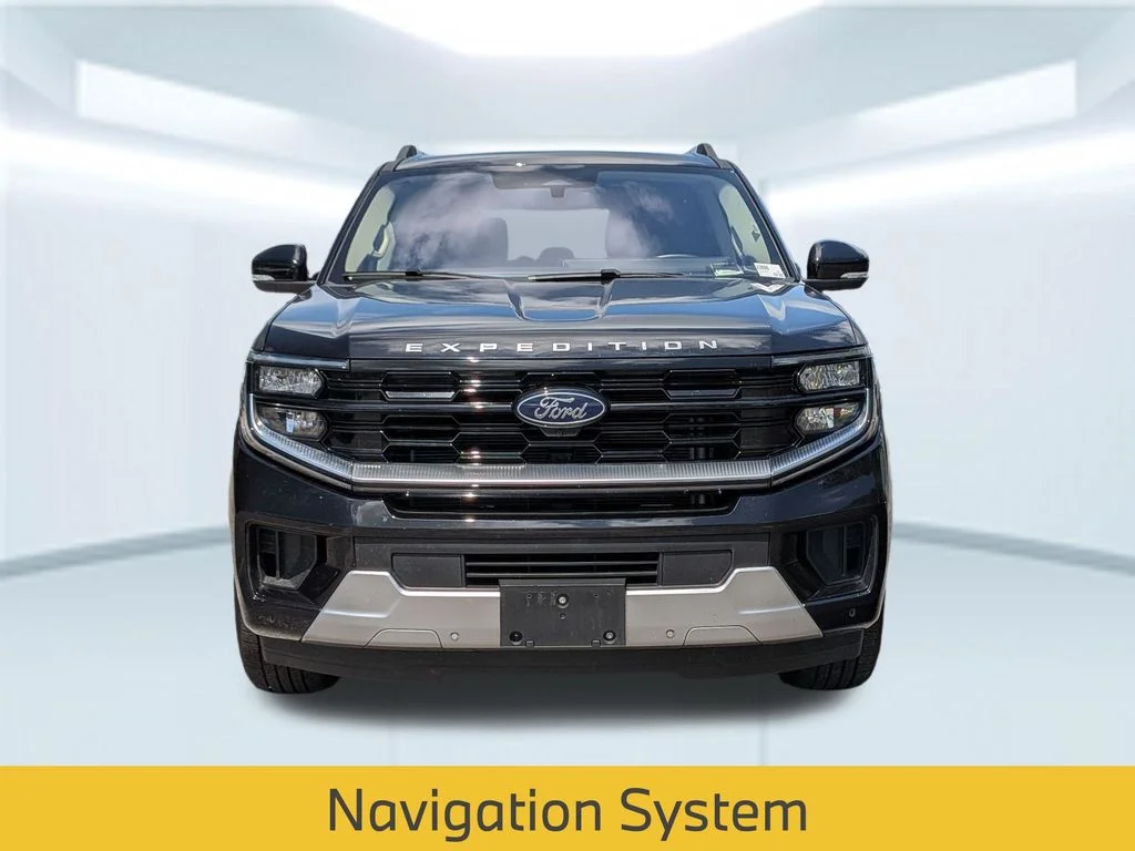 Used 2025 Black Ford Platinum image 12