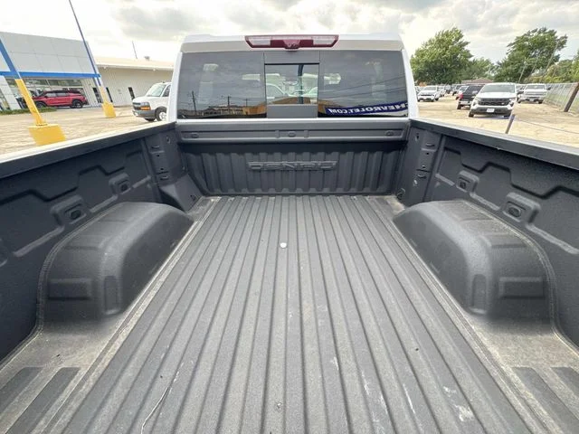 Used 2024 White GMC Denali image 21