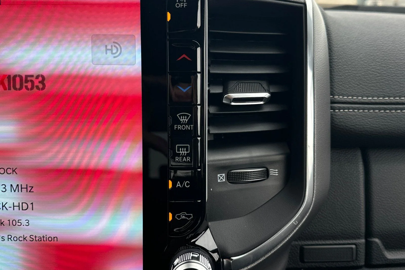 2026 RAM 2500 Laramie - Photo 25