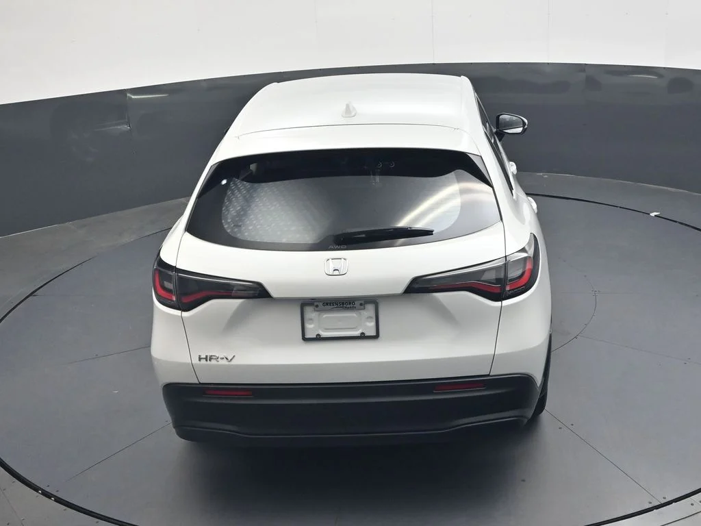 Used 2023 Platinum White Pearl Honda LX image 26