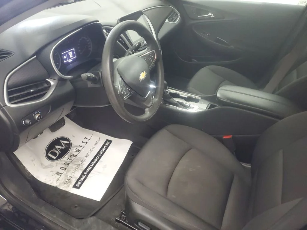 Used 2023 Dark Ash Metallic Chevrolet 1LT image 6