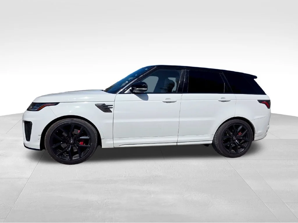 Used 2018 White Land Rover SVR image 3