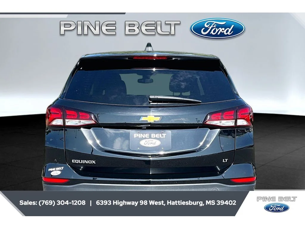 Used 2022 Mosaic Black Metallic Chevrolet LT image 4