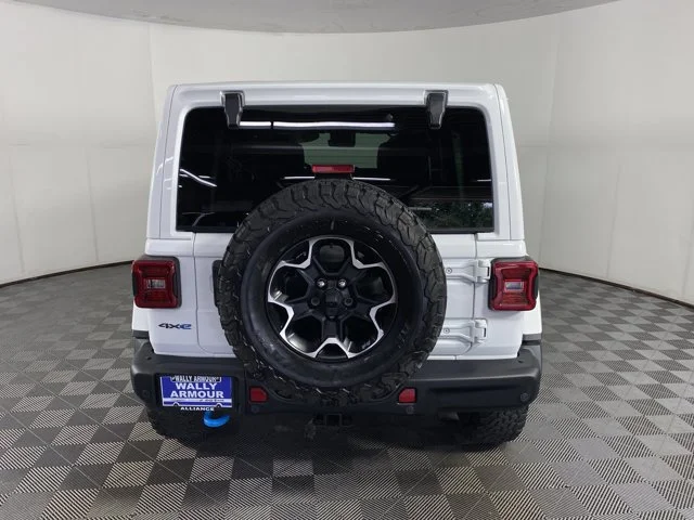Used 2021 White Jeep Unlimited Rubicon 4xe image 10