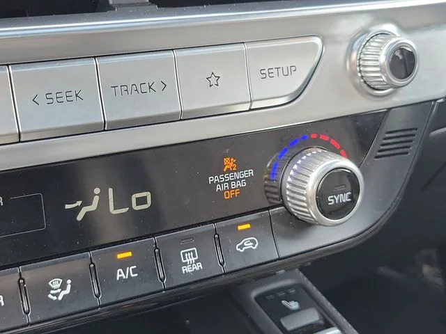Used 2023 Black Kia SX X-Line image 31