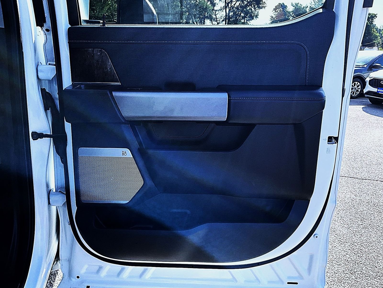 Used 2024 White Ford Lariat image 20