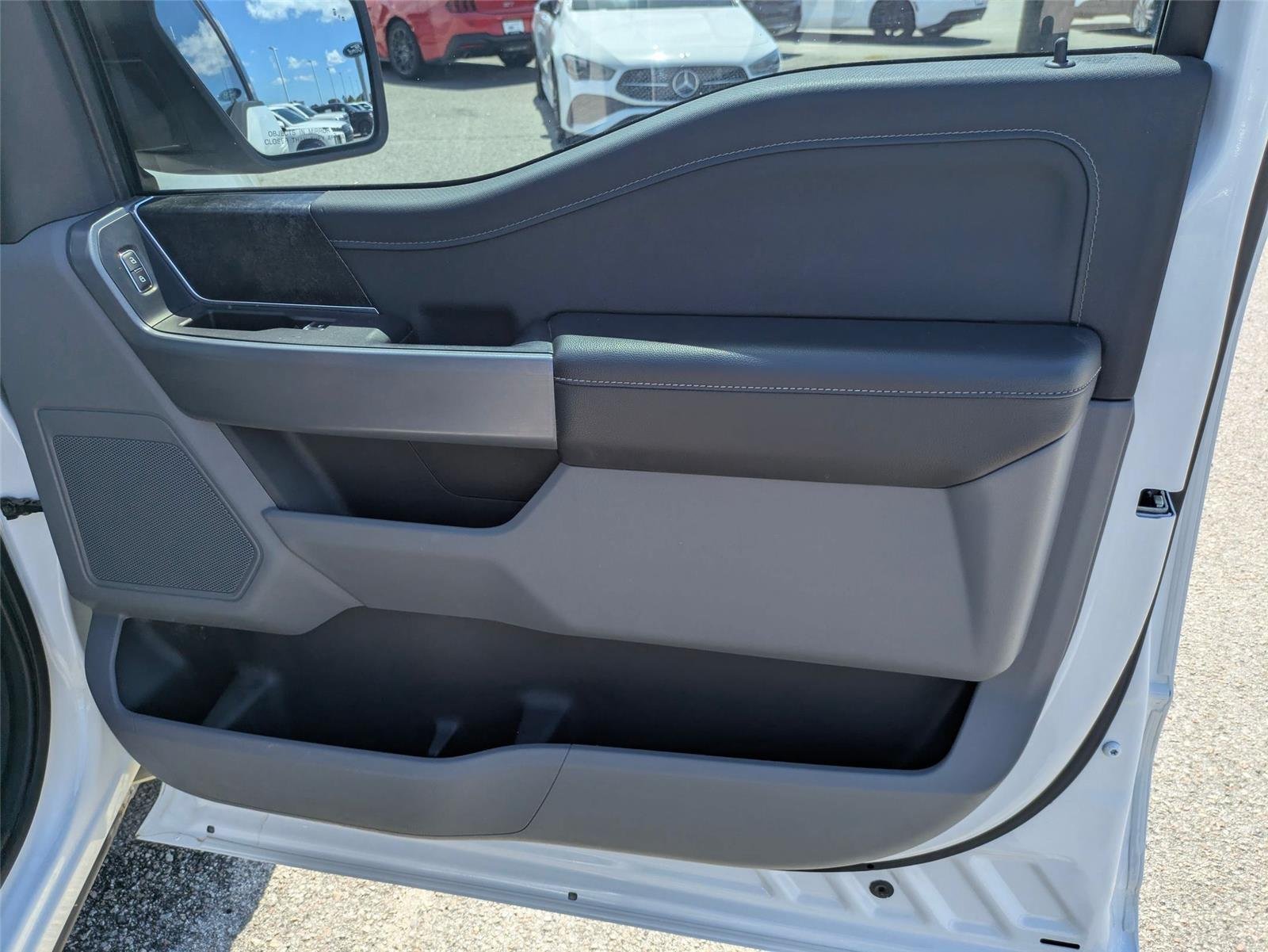 Used 2021  Ford XLT image 31