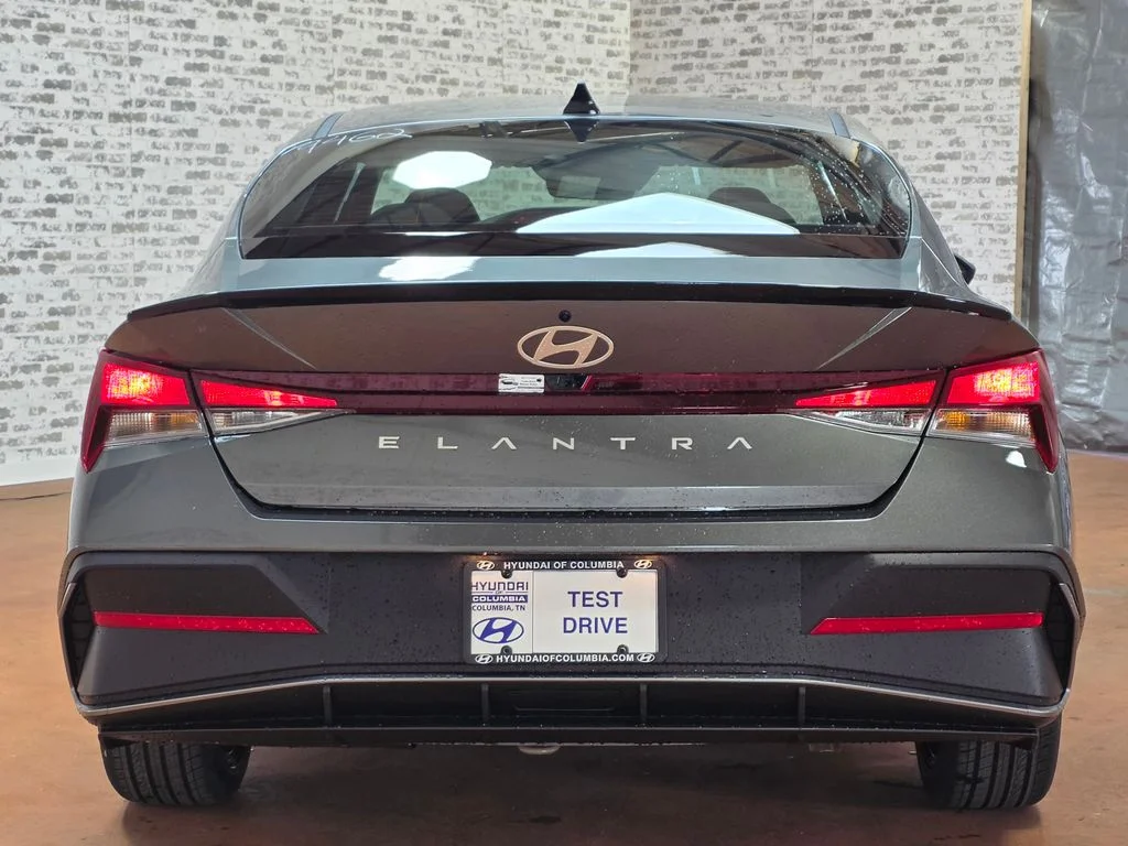 New 2026 Amazon Gray Hyundai SEL Sport image 5