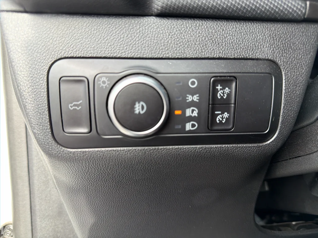Certified Used 2025 Oxford White Ford Outer Banks image 17