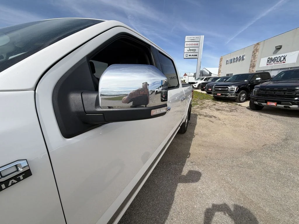 Used 2019 White Platinum Clearcoat Metallic Ford Lariat image 23