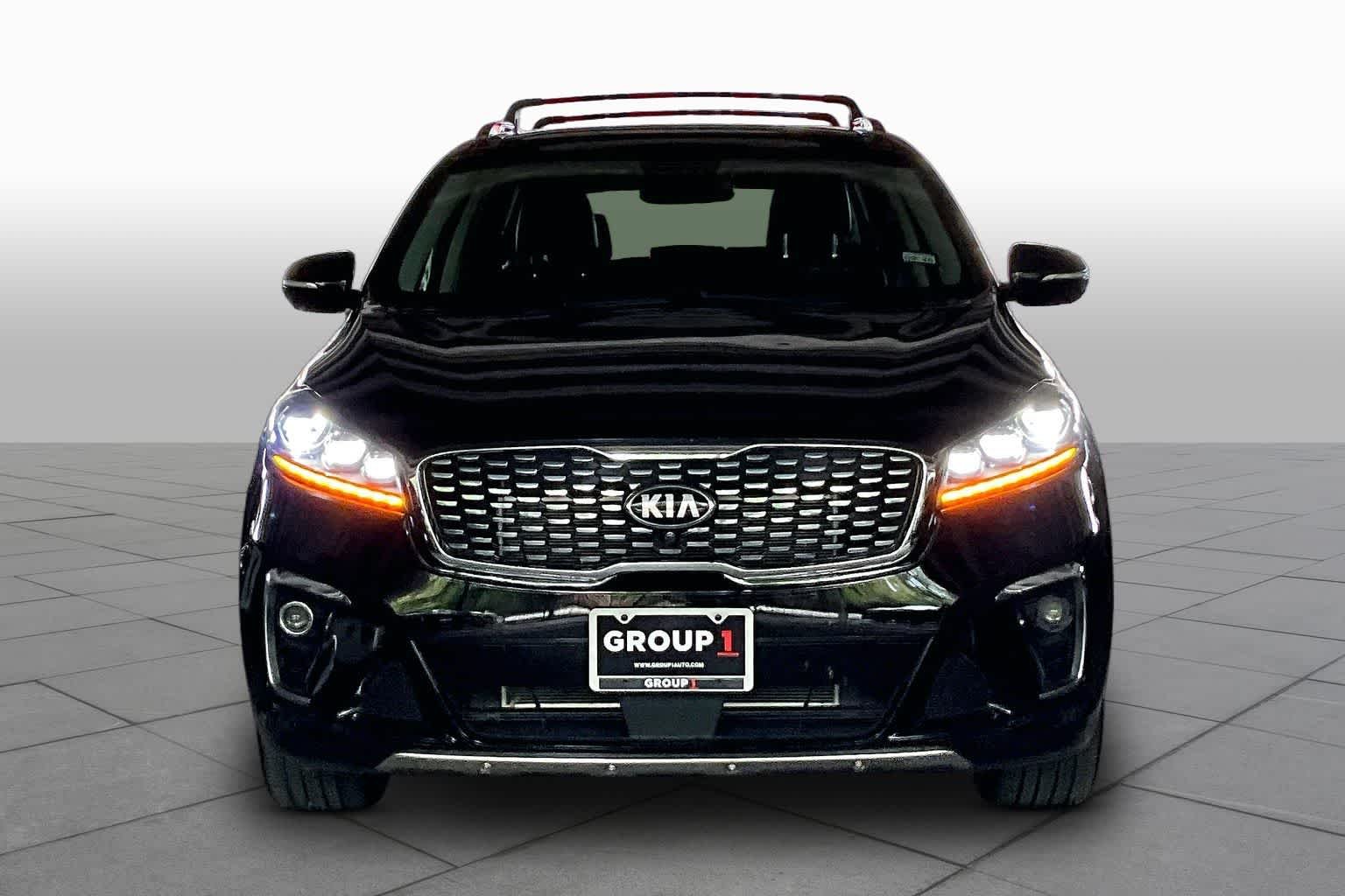 Used 2019 Ebony Black Kia SX V6 image 3