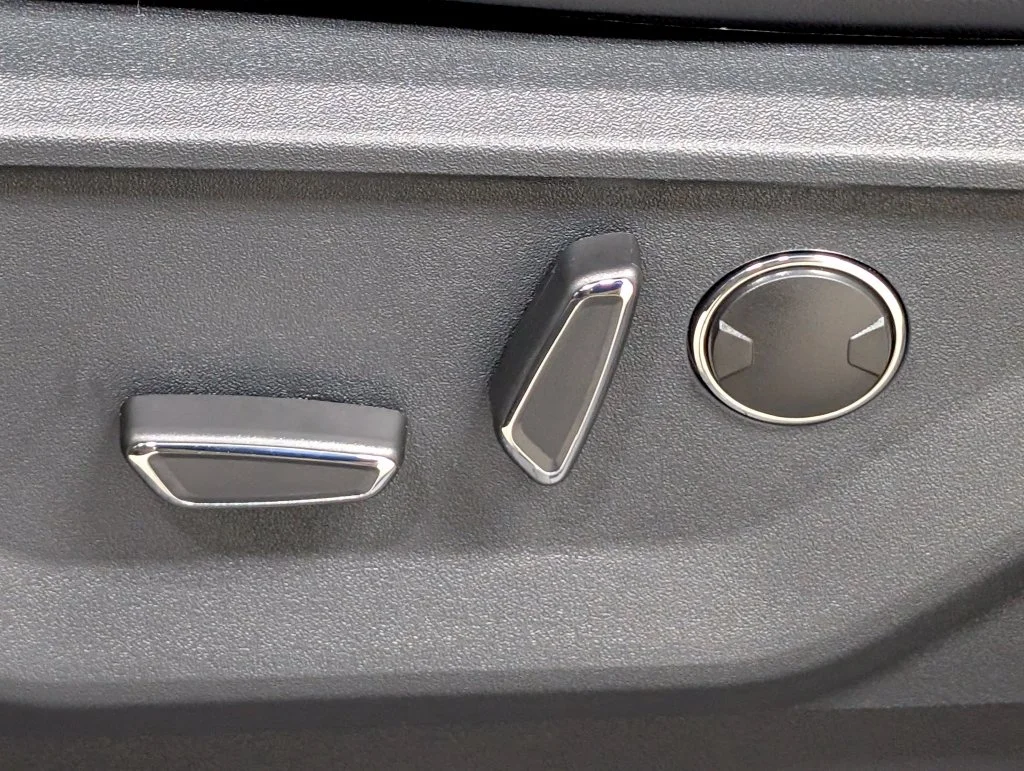New 2026 Agate Black Metallic Ford Lariat® image 18