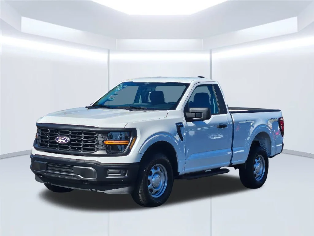 New 2026 Oxford White Ford XL image 2