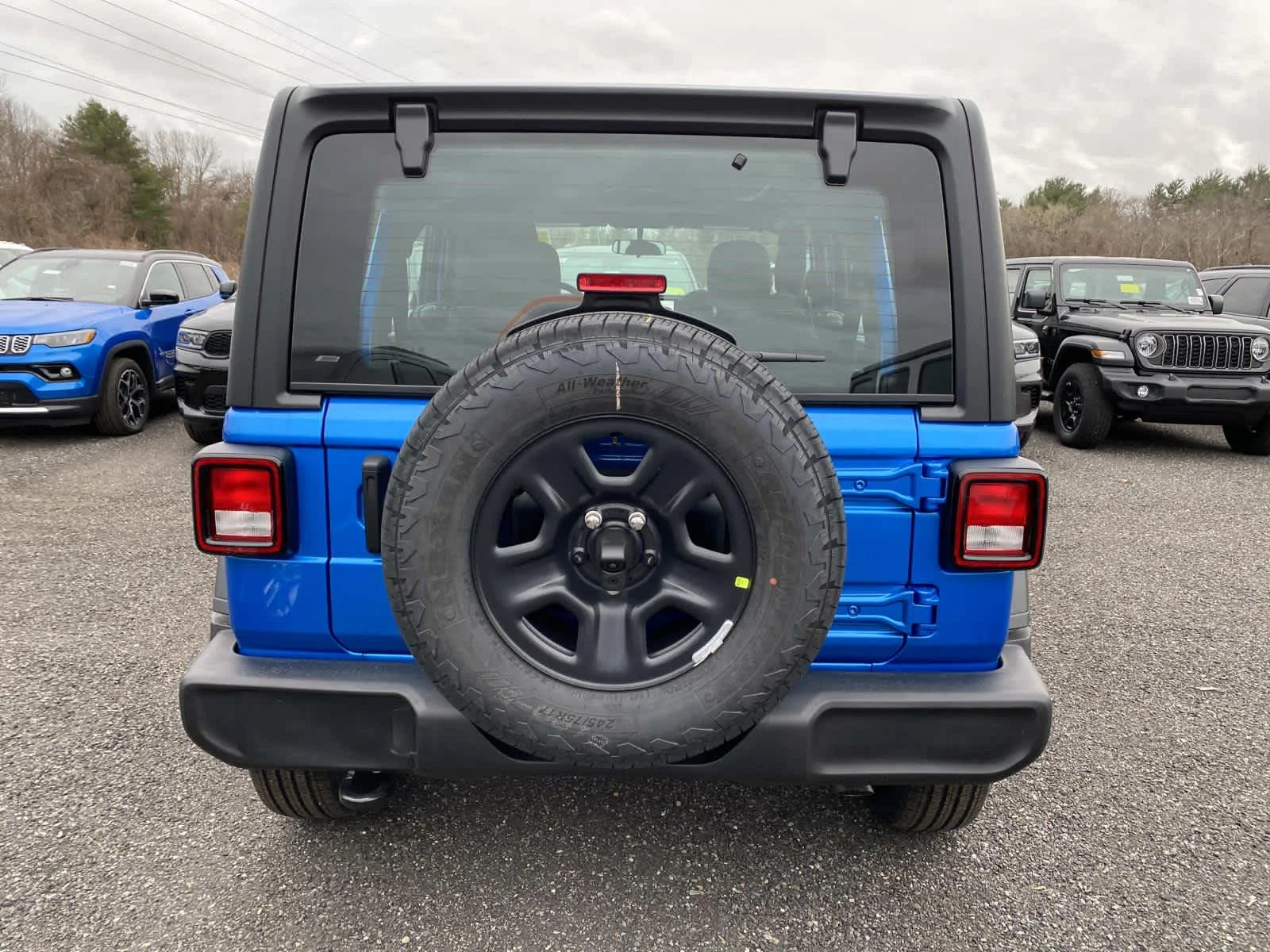 New 2026 Hydro Blue Pearl-Coat Exterior Paint Jeep Sport image 4