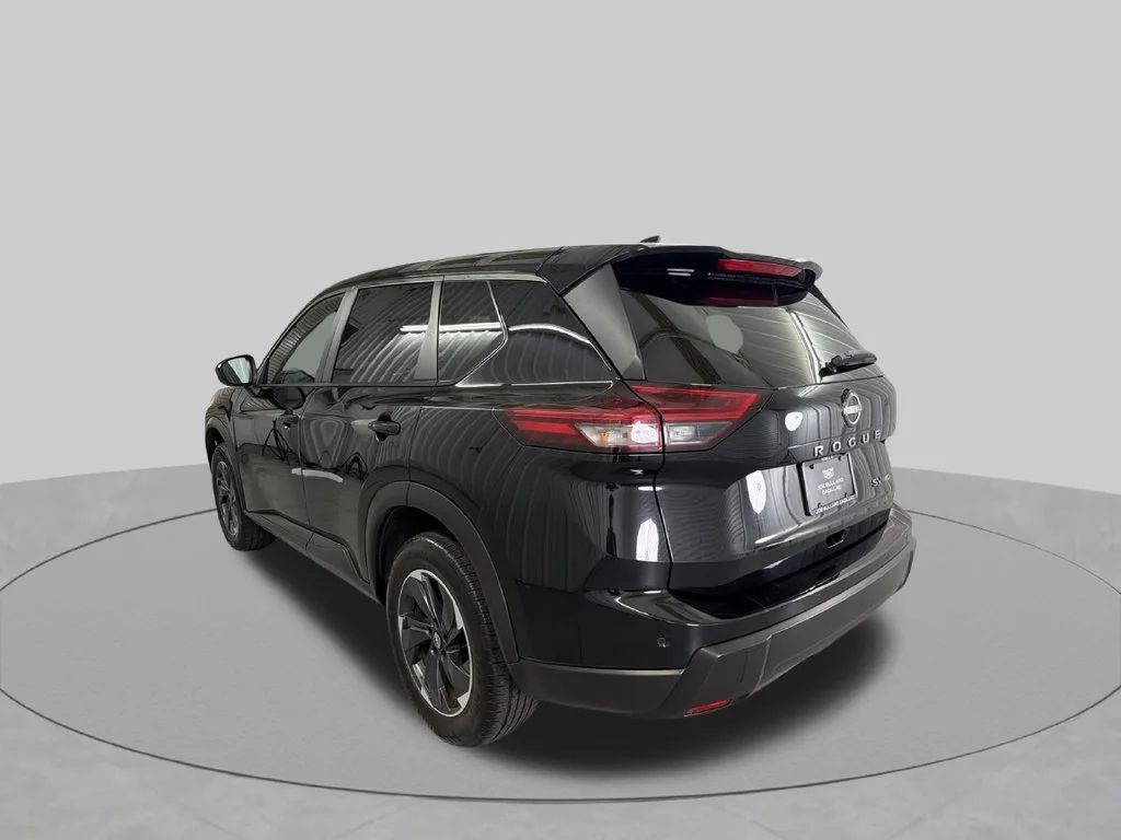 Used 2024 Super Black Nissan SV image 8