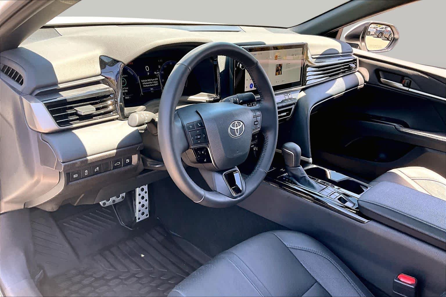 Used 2026 Wind Chill Pearl Toyota XSE image 17