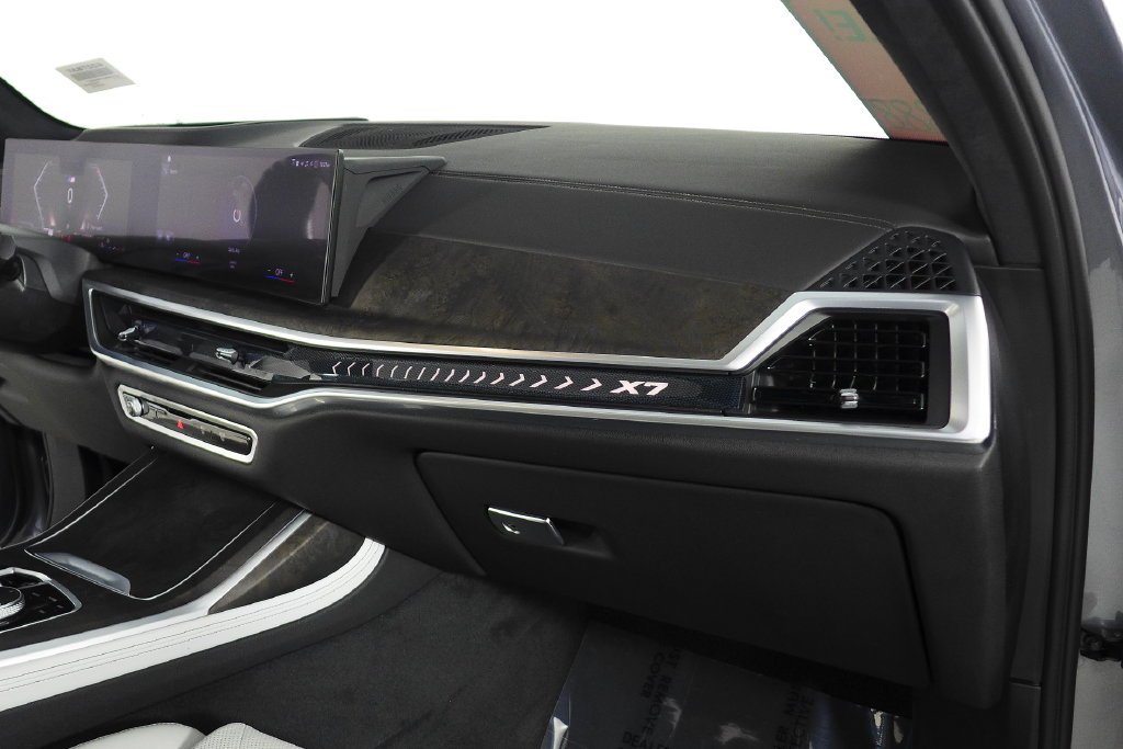 Used 2023 Skyscraper Gray Metallic BMW xDrive40i image 14