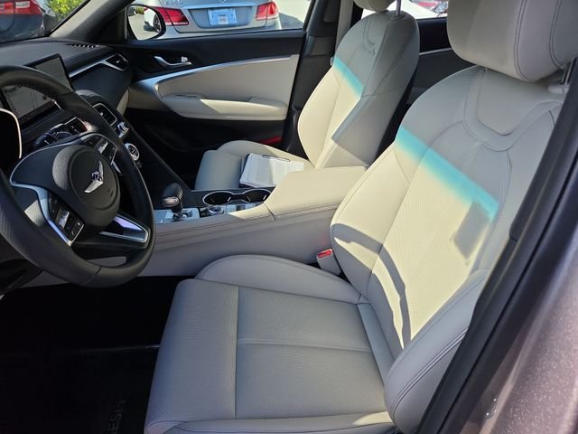 2023 GENESIS G70 Standard - Photo 11