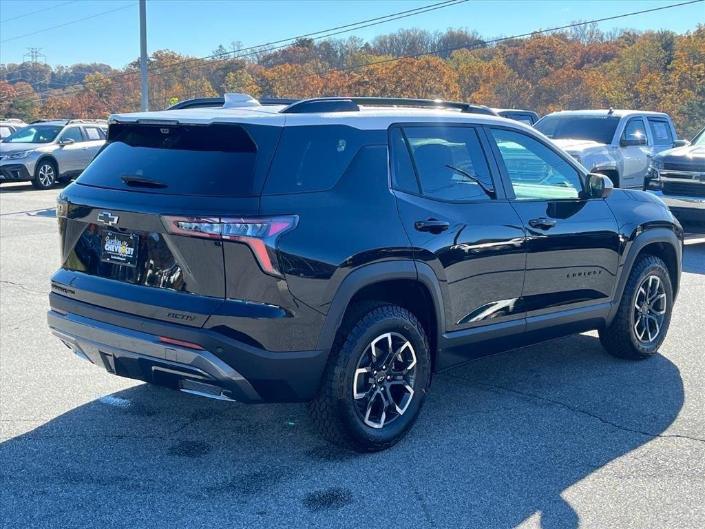 New 2026 Mosaic Black Metallic Chevrolet ACTIV image 4