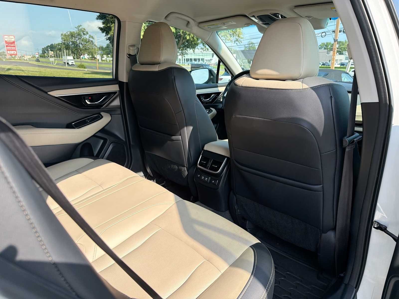 Used 2021 Crystal White Pearl Subaru Limited image 14