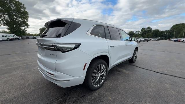 New 2026 Iridescent White Tricoat Buick Avenir image 8