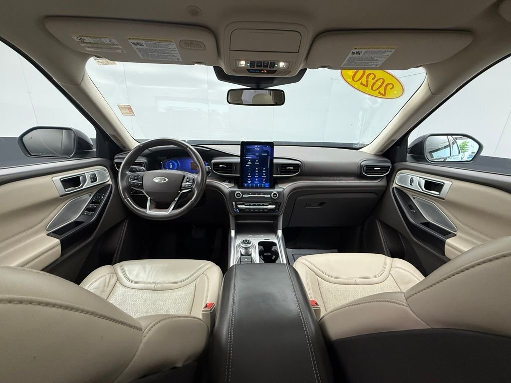 Used 2020 Gray Ford Platinum image 4