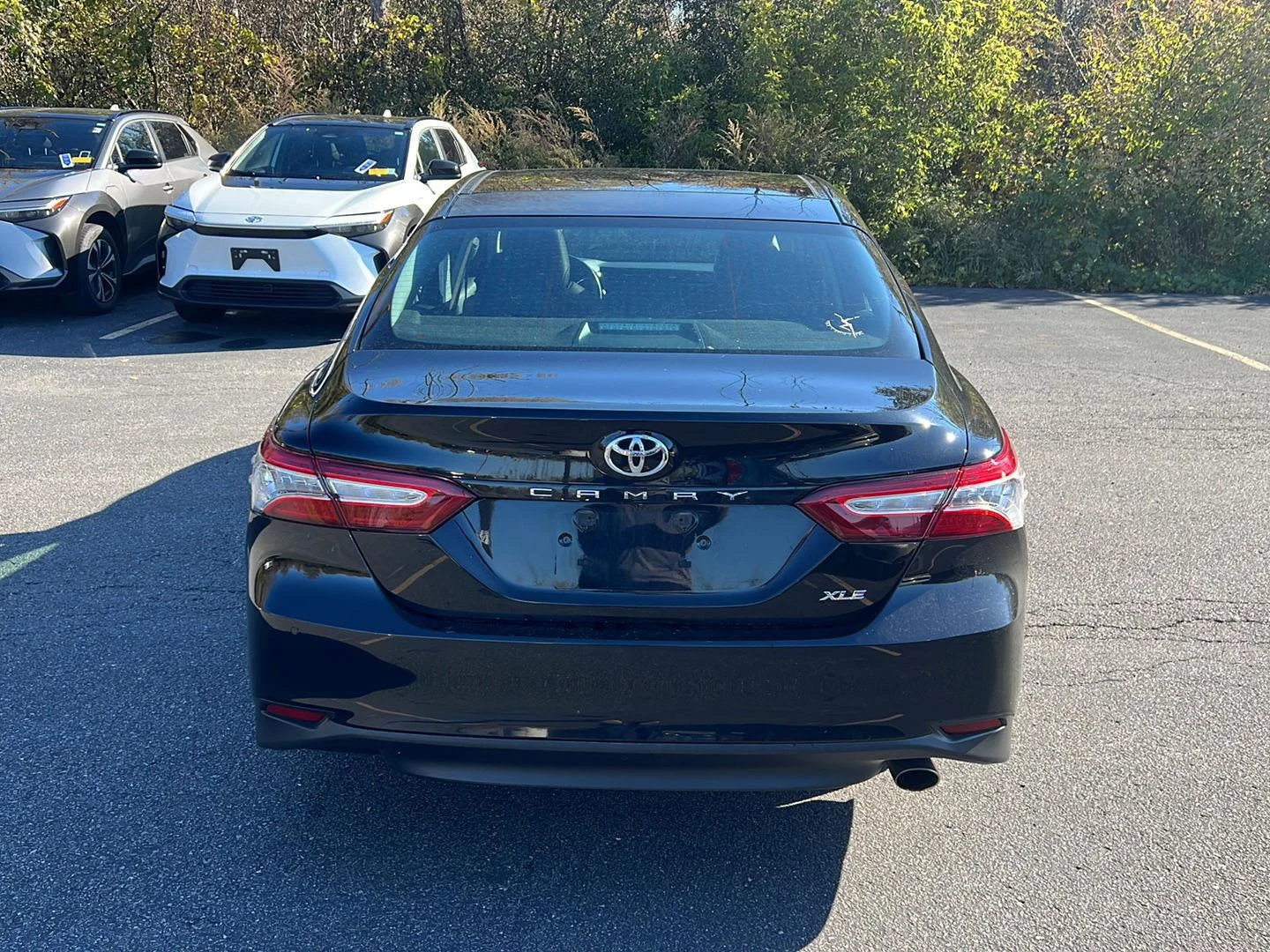 Used 2018 Midnight Black Metallic Toyota XLE image 3