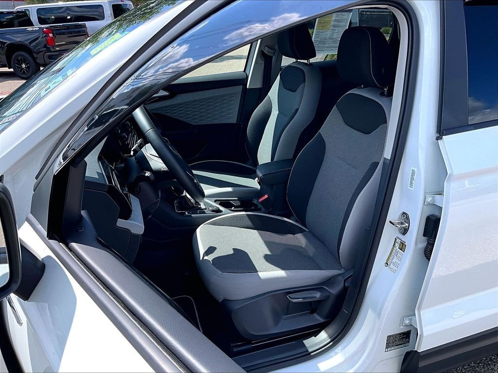Used 2023 White Volkswagen 1.5T S image 10