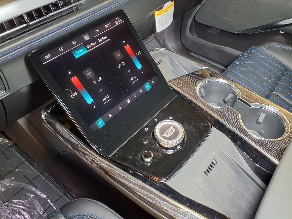 2026 Cadillac Escalade IQ Luxury - Photo 17