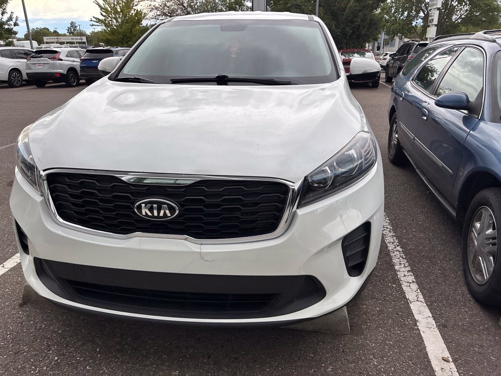 Certified Used 2020 White Kia LX image 5