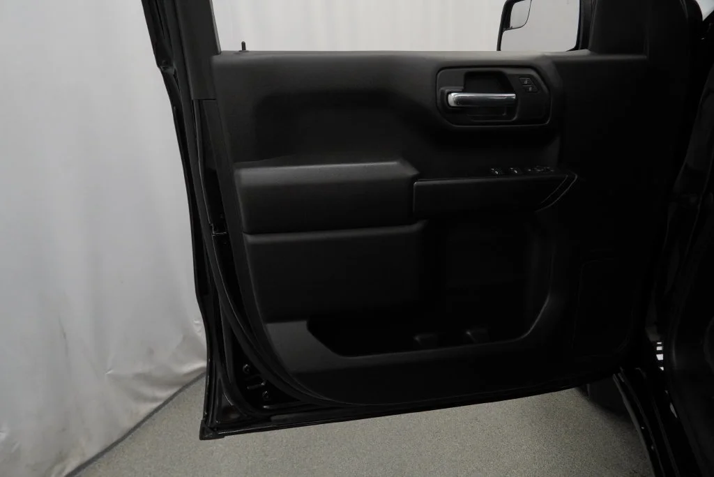 Certified Used 2023 BLACK Chevrolet Custom image 31