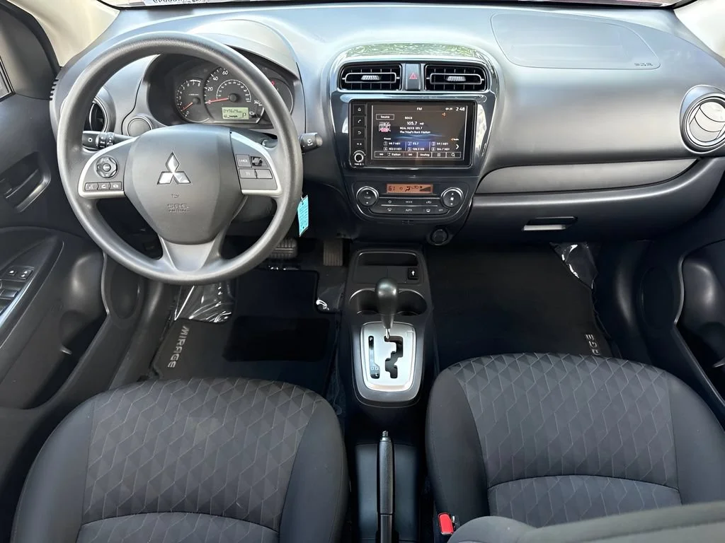 Used 2024  Mitsubishi ES image 11