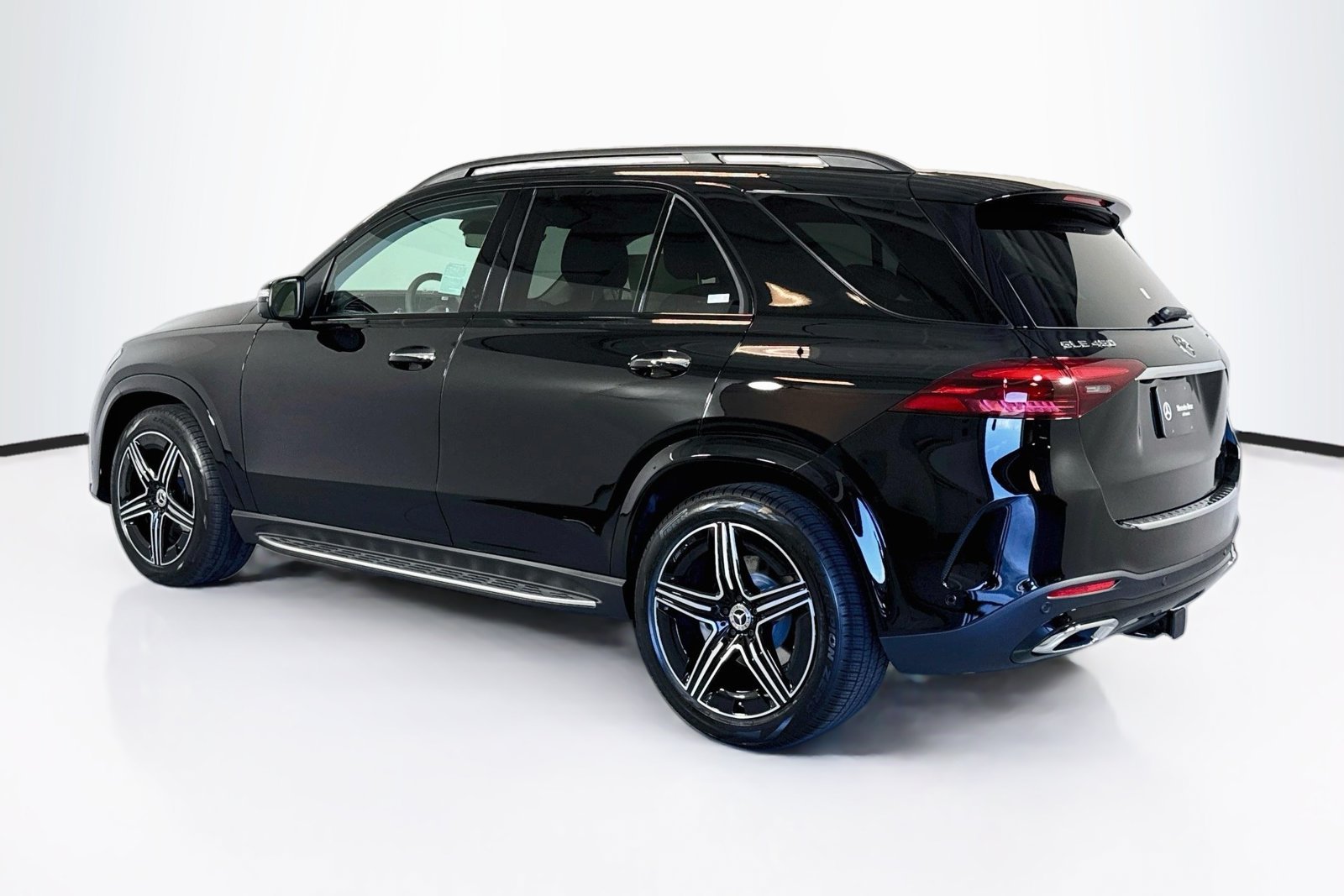 New 2026 Black Mercedes-Benz GLE 450 image 7