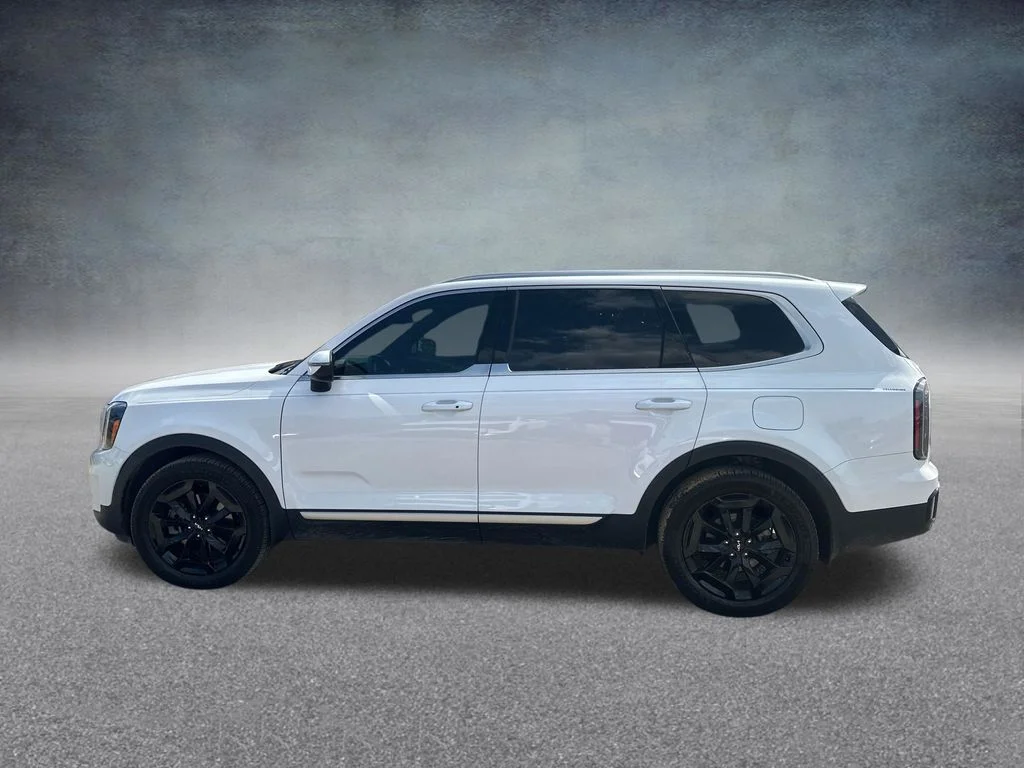 Used 2024 White Kia EX image 37