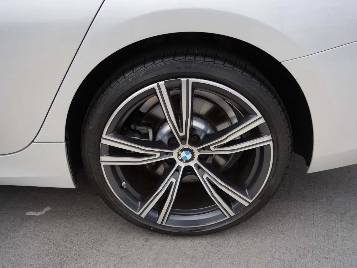Used 2023 Mineral White Metallic BMW 330i xDrive Sedan image 6