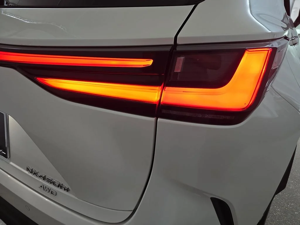 Used 2022 White Lexus 450h+ Luxury image 34