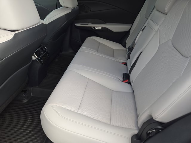 New 2026 Eminent White Pearl Lexus PREMIUM PLUS image 27