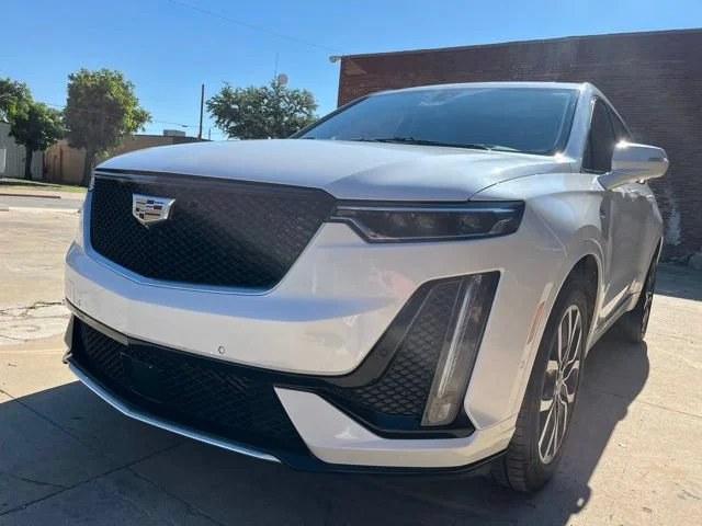 Used 2023 Crystal White Tricoat Cadillac Sport image 9