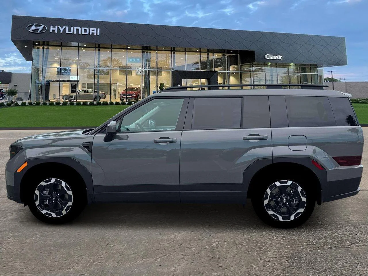 New 2026 Hampton Gray Hyundai SEL image 3