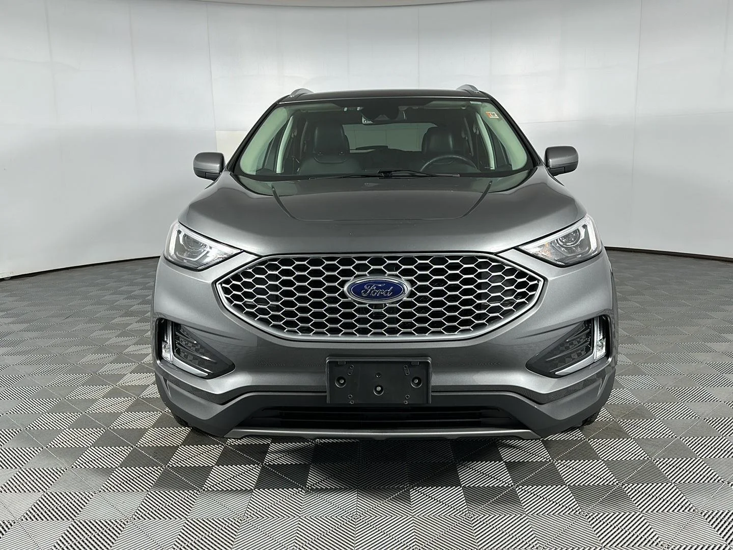 Used 2024 Carbonized Gray Ford SEL image 3