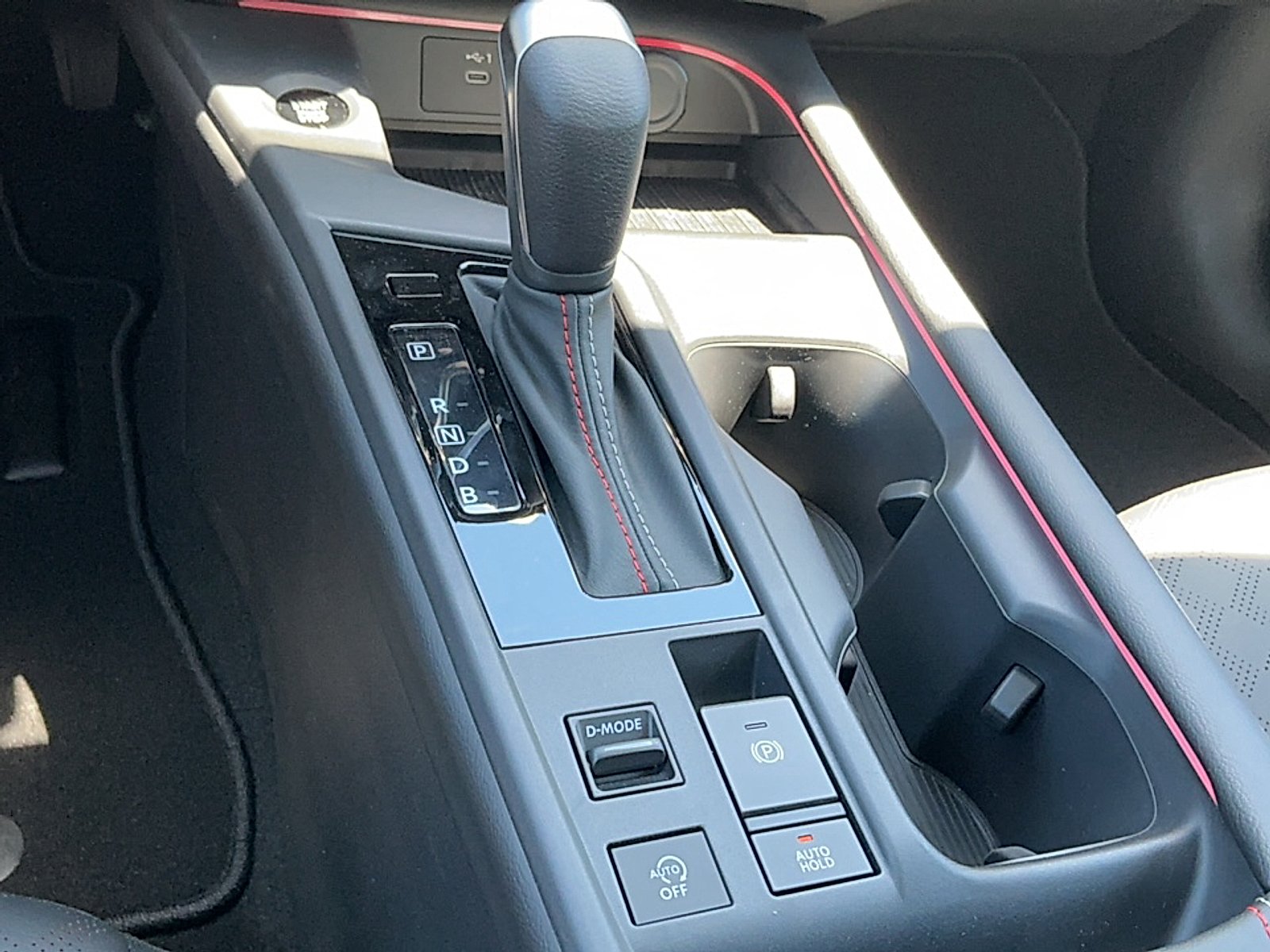 New 2026 Aspen White Tricoat/Super Black Nissan SR image 11