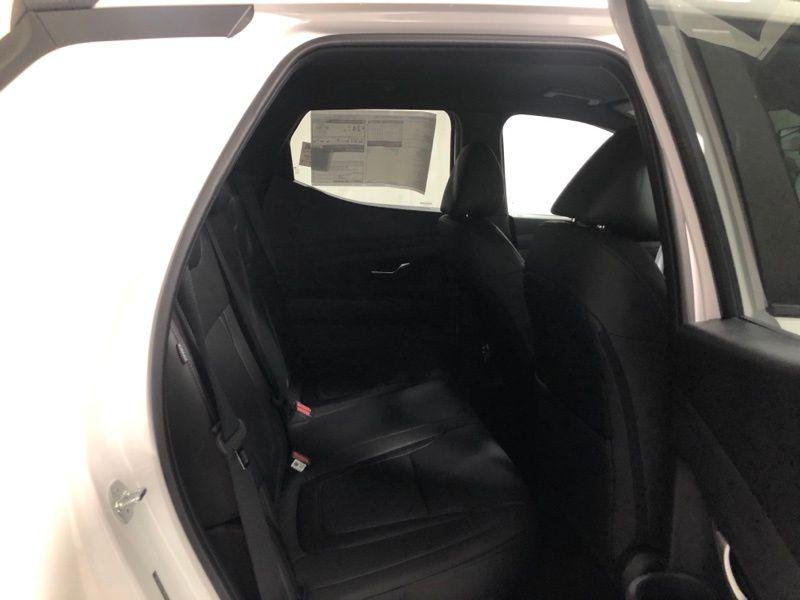 New 2026 White Hyundai SEL AWD image 10