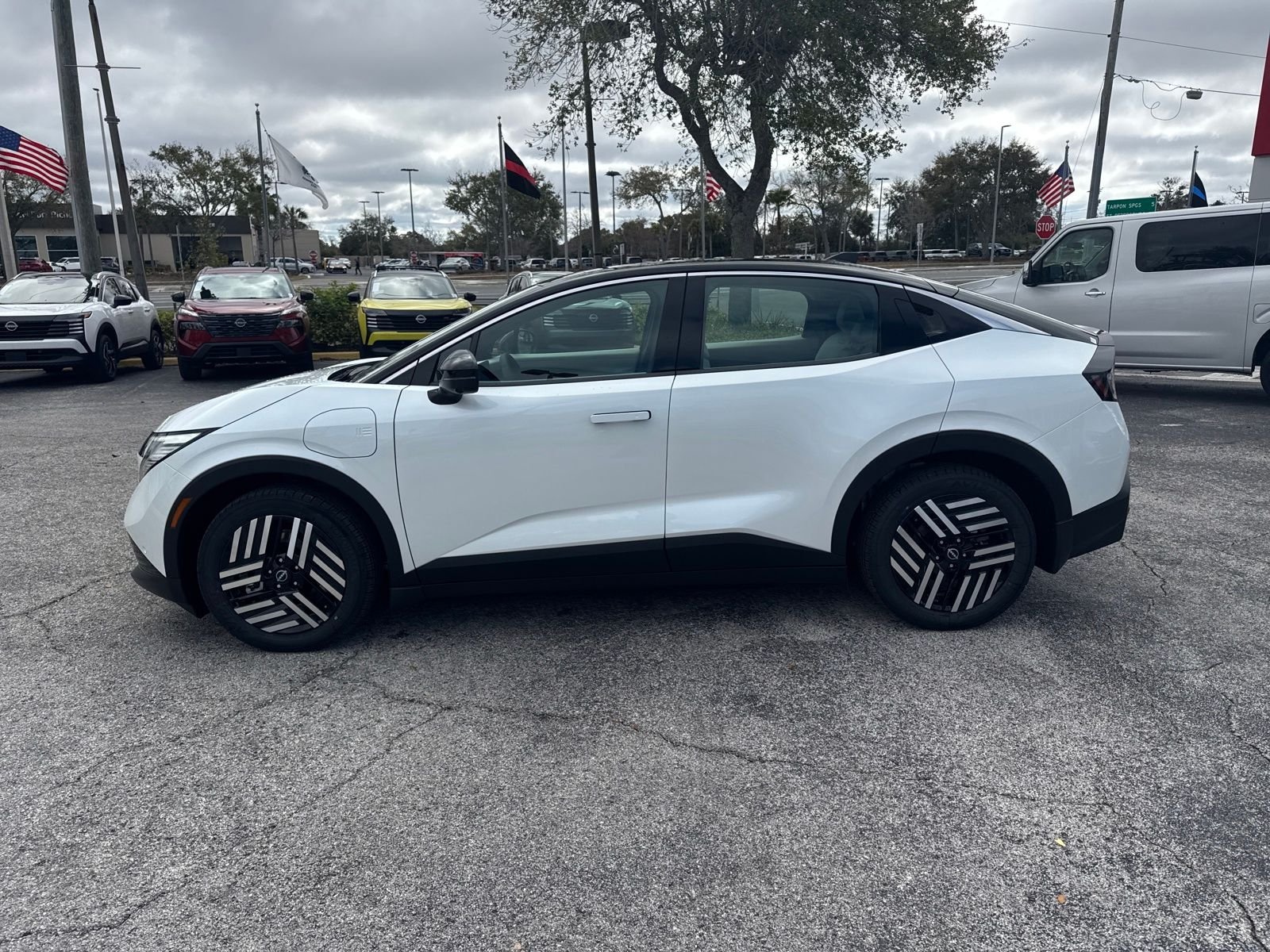 New 2026 White Nissan SV+ image 9