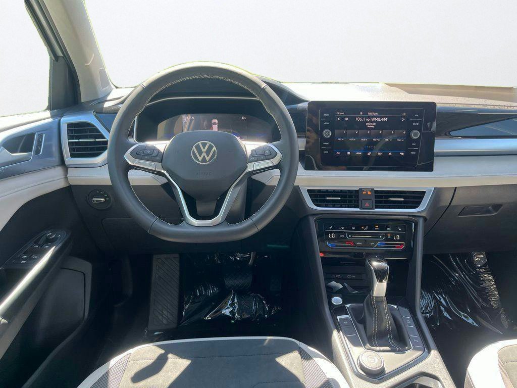 New 2026 White Volkswagen 1.5T SE image 20