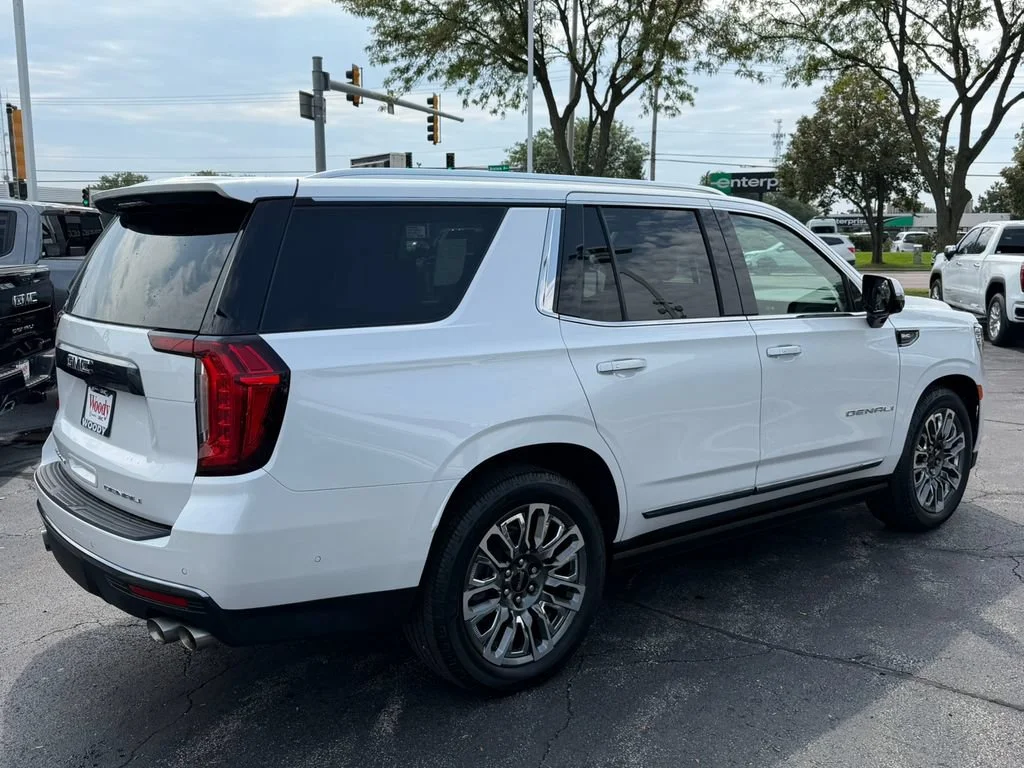 2023 GMC Yukon Denali Ultimate - Photo 14