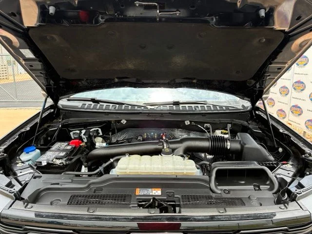 Used 2025 Black Metallic Ford Platinum image 17