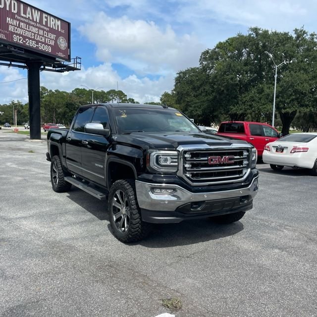 Used 2018 Black GMC SLT image 5
