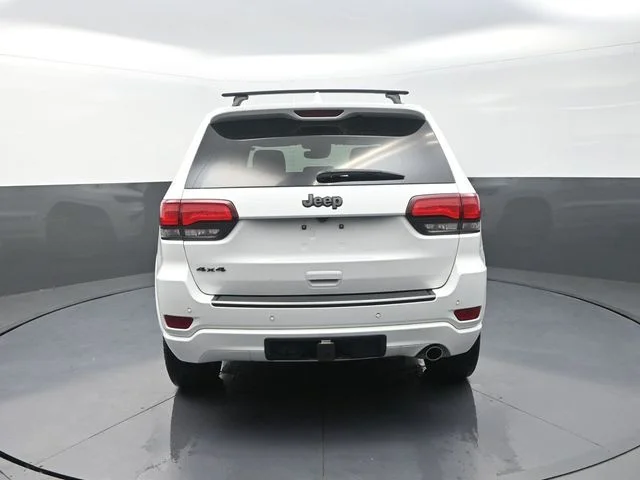 Used 2021 White Jeep Limited image 9